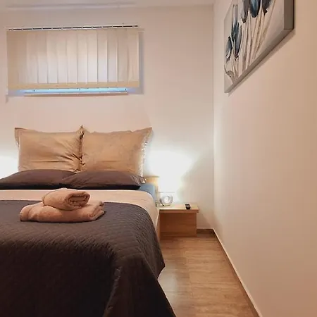 Kata's Apartment's